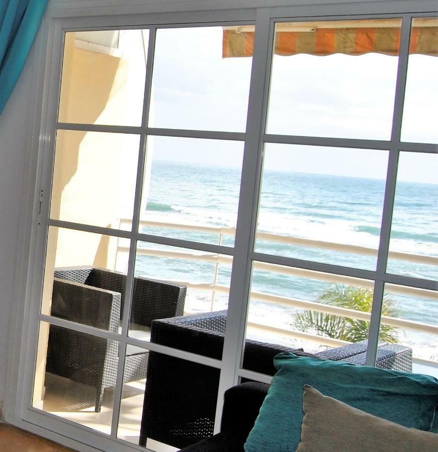Apartamento Frente Al Mar,Primera Linea Rincon de la Victoria Ngoại thất bức ảnh